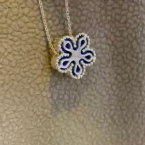 18K YELLOW GOLD, DIAMOND, and LAPIS LAZULI PENDANT